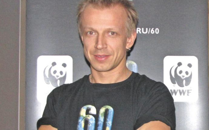 Антон Комолов