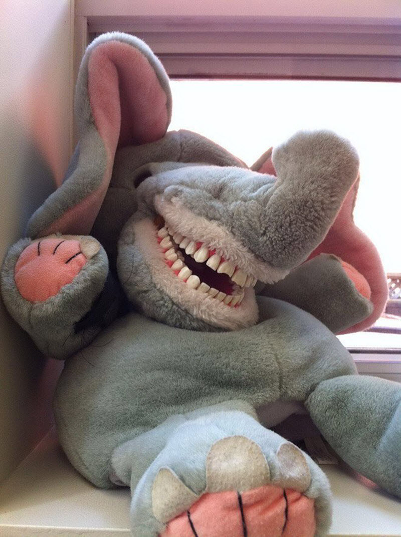Травма детства: зубастые игрушки в кабинетах стоматологов (20 фото)