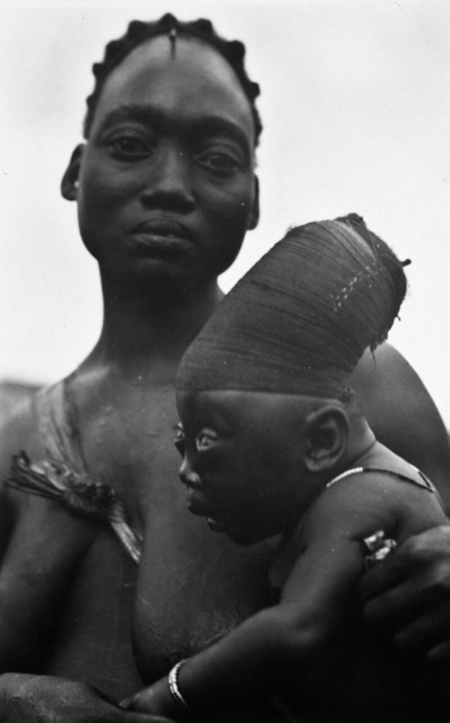 Покалечить ради красоты: ужасающие традиции племен и народов (23 фото)