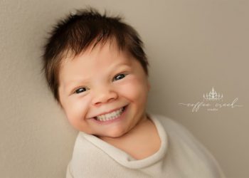 Странный фотопроект с детьми (16 фото) Странный фотопроект с детьми (16 фото)