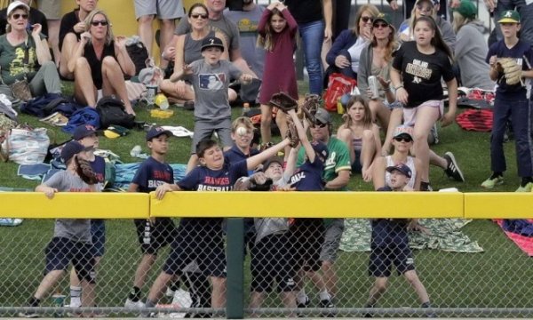 Подборка забавных фото, которые сделали в самый подходящий момент (30 фото)