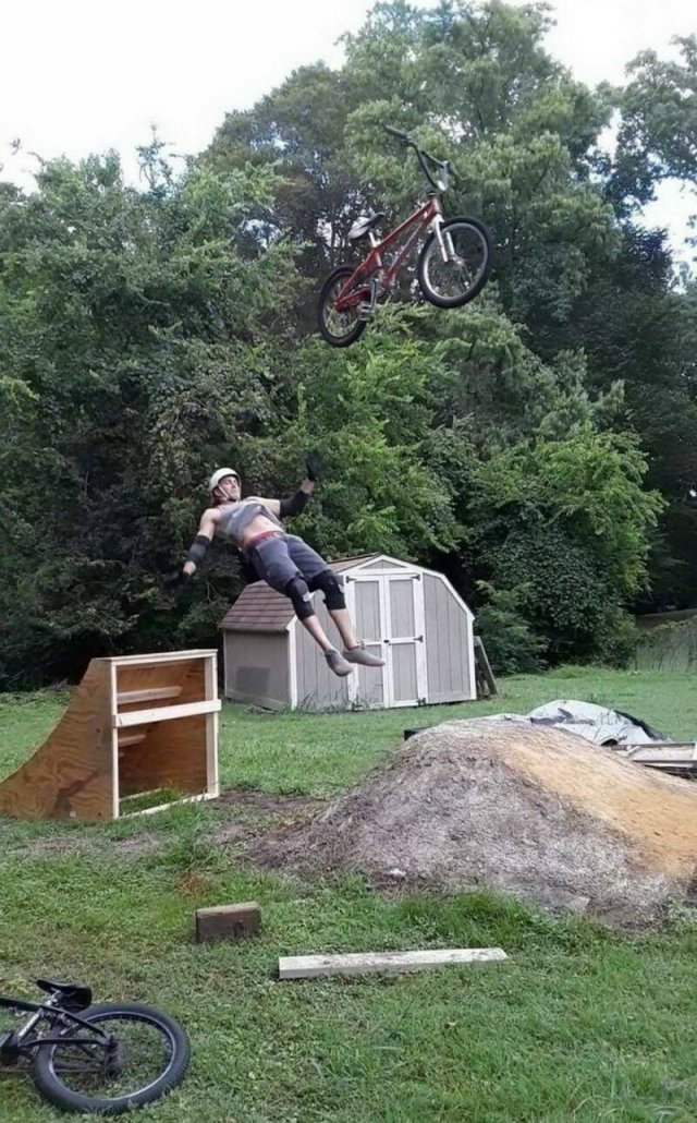 Подборка ситуаций, в которых людям не очень повезло (15 фото)