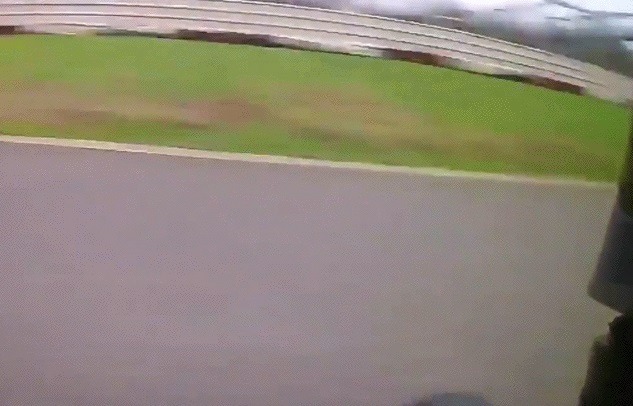 Подборка автомобильных трюков и фейлов (12 гифок)