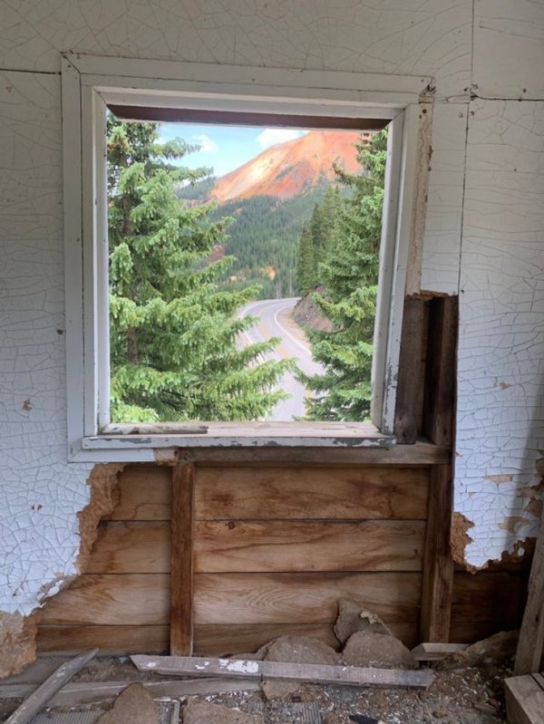 Подборка фотографий из серии "показалось" (17 фото)