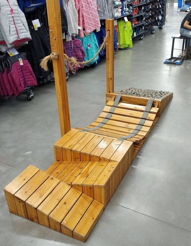 Примеры того, как в магазинах позаботились о комфорте покупателей (15 фото) Примеры того, как в магазинах позаботились о комфорте покупателей (15 фото)