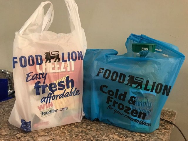 Примеры того, как в магазинах позаботились о комфорте покупателей (15 фото) Примеры того, как в магазинах позаботились о комфорте покупателей (15 фото)