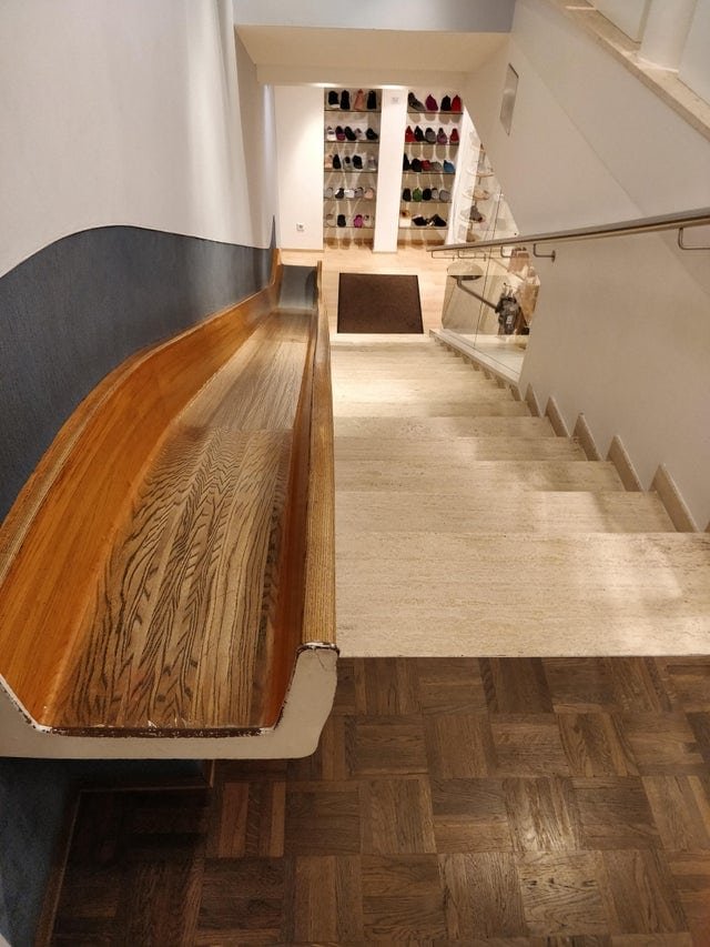 Примеры того, как в магазинах позаботились о комфорте покупателей (15 фото) Примеры того, как в магазинах позаботились о комфорте покупателей (15 фото)