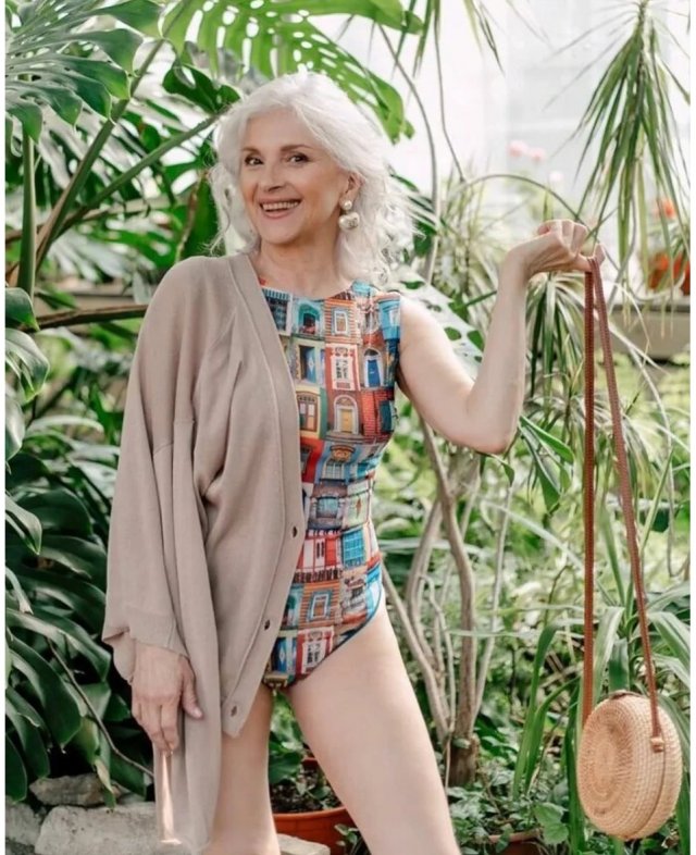 Русский Playboy опубликовал фотографии 60-летней модели Татьяны Неклюдовой (10 фото + видео) Русский Playboy опубликовал фотографии 60-летней модели Татьяны Неклюдовой (10 фото + видео)