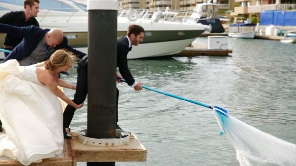 Подборка забавных и нелепых свадебных фото (15 фото) Подборка забавных и нелепых свадебных фото (15 фото)