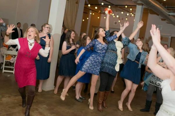 Подборка забавных и нелепых свадебных фото (15 фото) Подборка забавных и нелепых свадебных фото (15 фото)