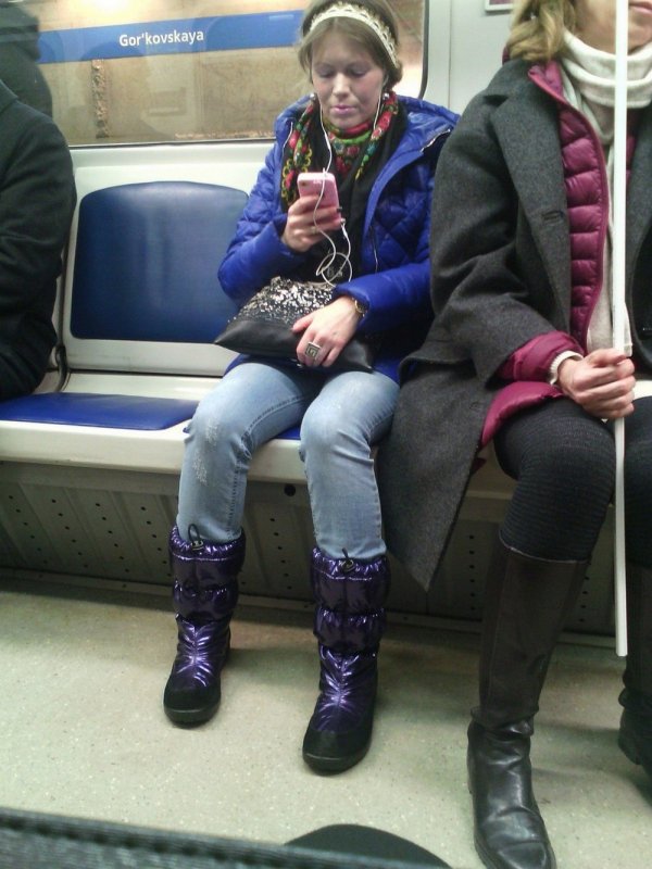 Модники и чудаки из метрополитена (20 фото)