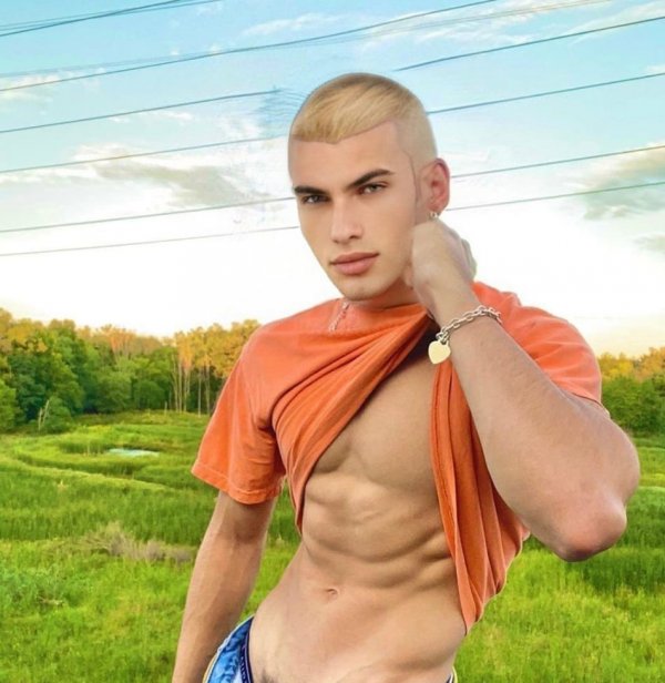 Люди, которые немного перестарались с обработкой фотографий (15 фото)