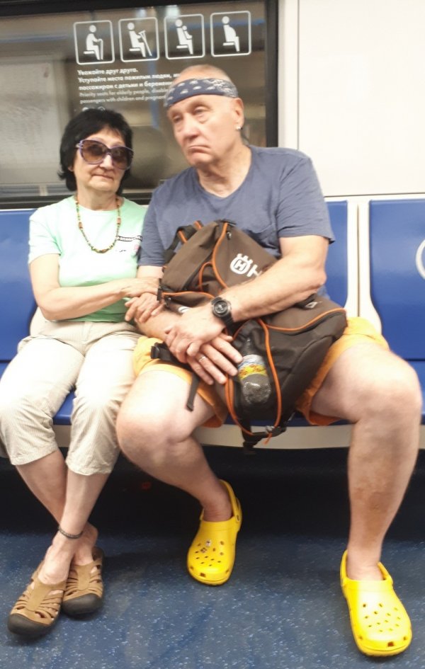 Модники и чудаки из метрополитена (20 фото)