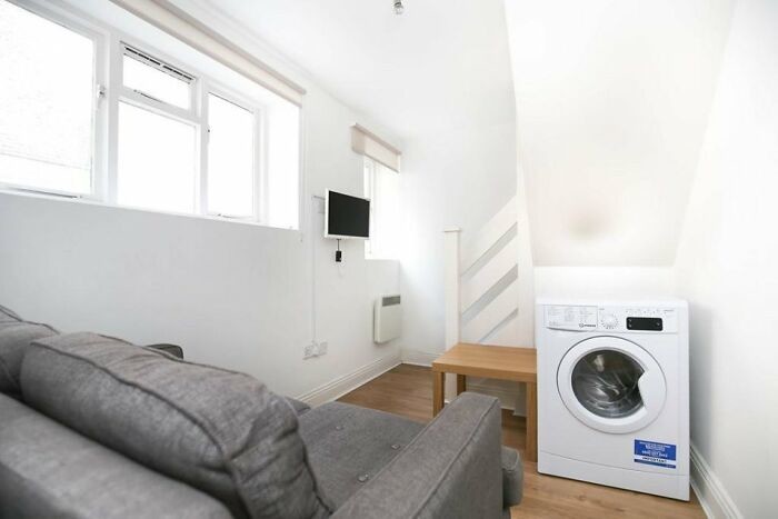 30 смешных и безвкусных фото из объявлений о продаже недвижимости (31 фото)