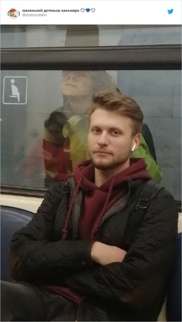 "Слишком много вопросов": тред в Твиттере, в котором люди не смогли объяснить происходящее на фото (20 фото) "Слишком много вопросов": тред в Твиттере, в котором люди не смогли объяснить происходящее на фото (20 фото)