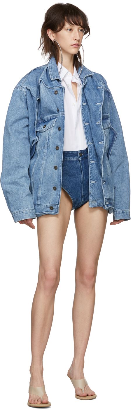 Ждем на улицах девушек в модных джинсовых трусах (5 фото)