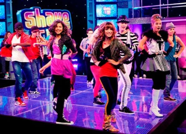 Белла Торн Белла Торн