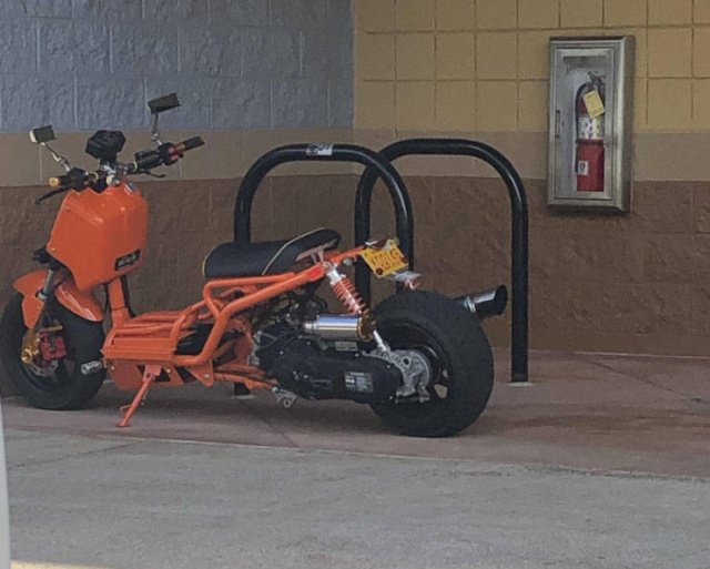 Пятничная подборка прикольных картинок, мемов и фото (43 шт.)