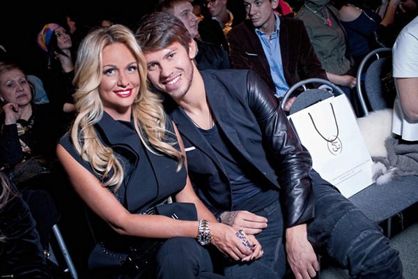 Виктория Лопырева