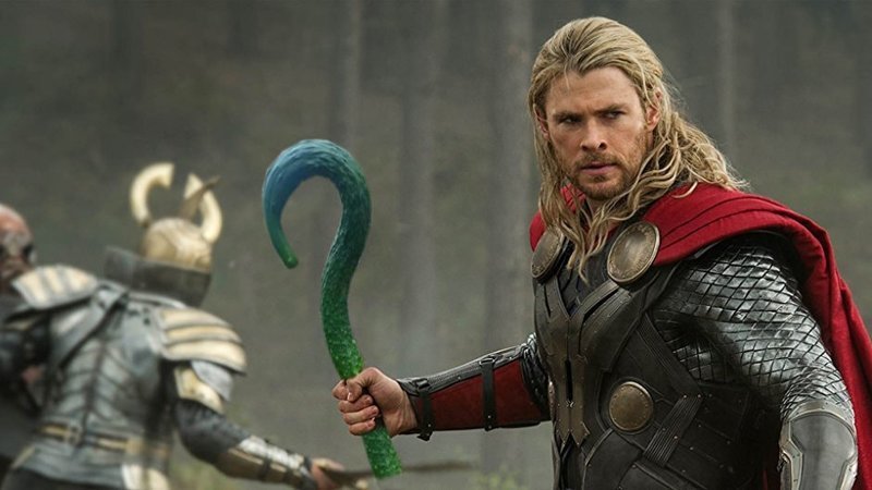 Мужчина показал свой огурец и стал героем мемов (16 фото)