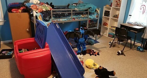 Неизвестный проник в дом американца и навел порядок (6 фото + 1 тянучка) Неизвестный проник в дом американца и навел порядок (6 фото + 1 тянучка)