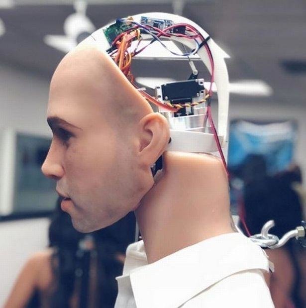 Сексуальный Генри - воплощение женских грез! (5 фото)