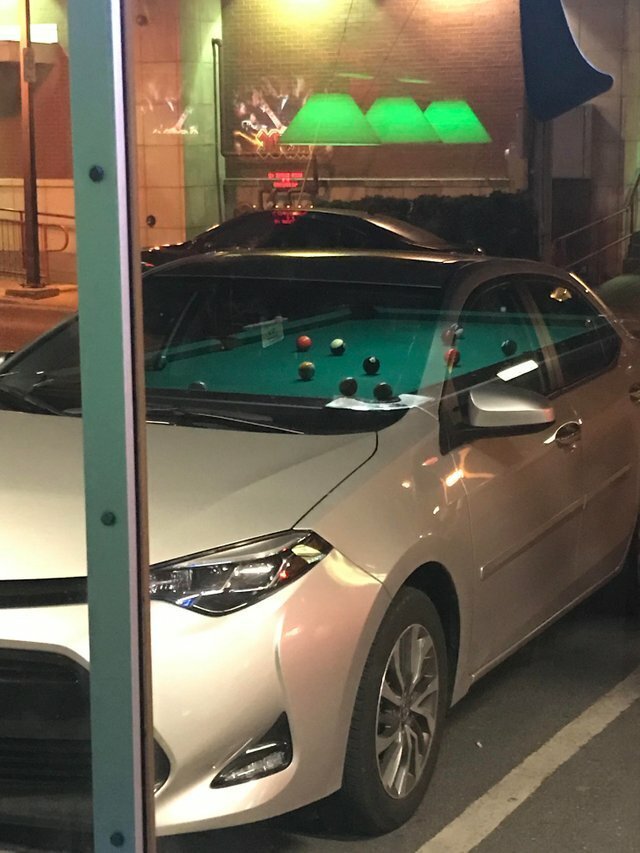 19 компрометирующих отражений, которые случайно попали в сеть (20 фото)