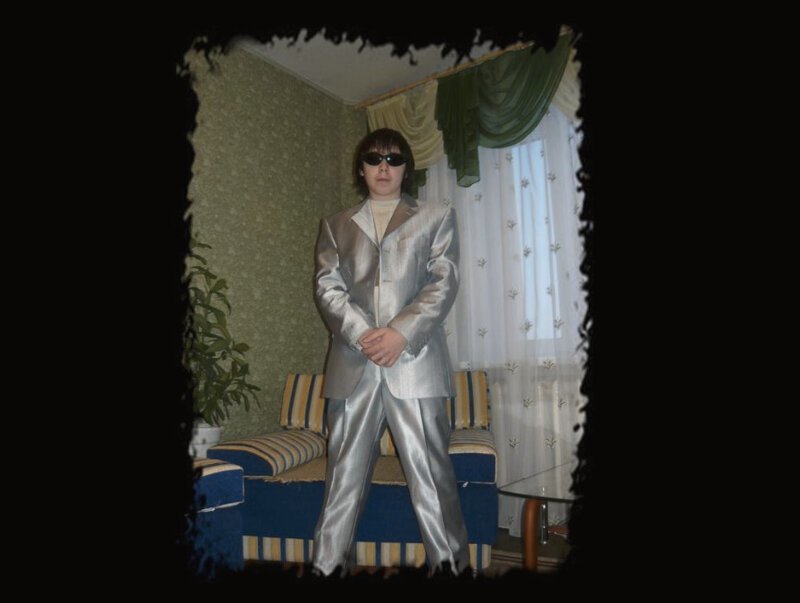 Главное, чтобы костюмчик сидел. Фото респектабельных мачо (21 фото)