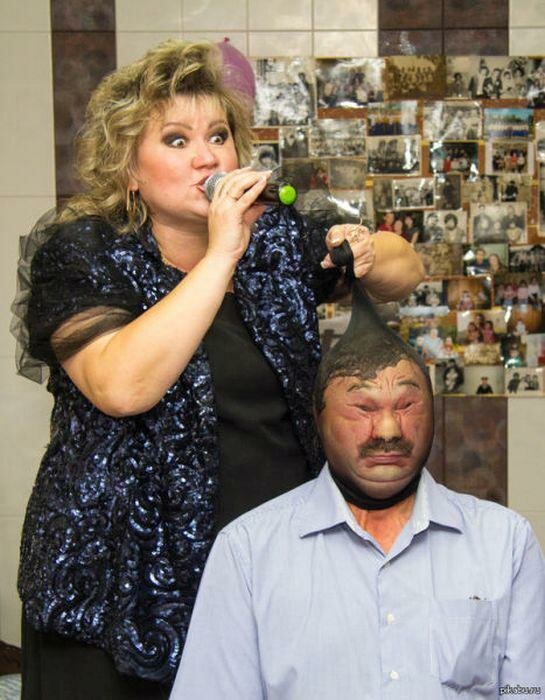 20 забавных свадебных кадров: кто во что горазд (21 фото)