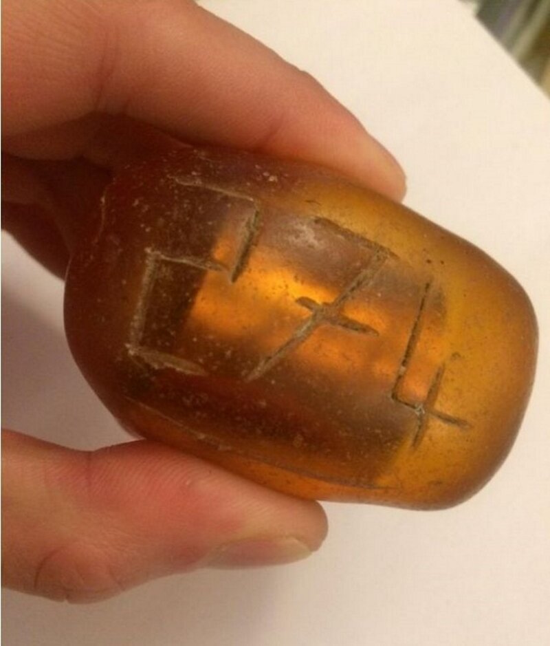 13 странных предметов, о предназначении которых вы точно не знаете (14 фото) 13 странных предметов, о предназначении которых вы точно не знаете (14 фото)