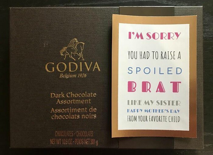 20 детишек, которые умеют порадовать маму в праздник (21 фото) 20 детишек, которые умеют порадовать маму в праздник (21 фото)