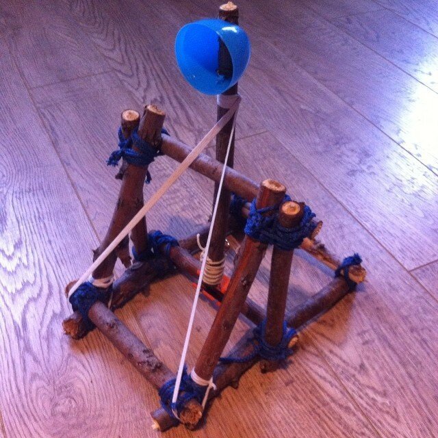 "Папа - это вам не мама!": 25 крутых отцов, которые играючи справляются с воспитанием детей (24 фото + 2 видео)