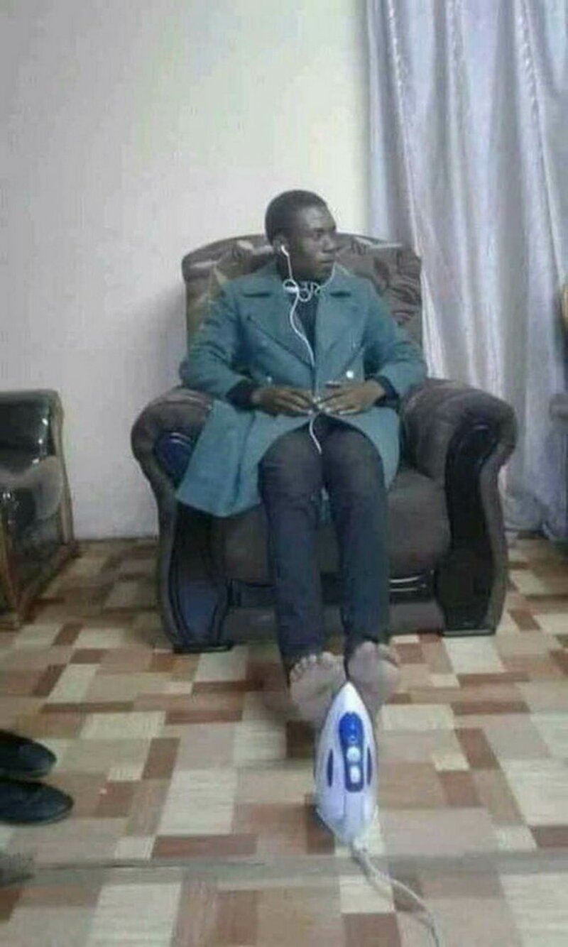 Уставшие бедолаги, на которых даже больно смотреть (18 фото)