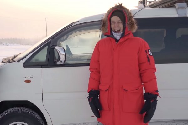 «Чем моложе блоггер, тем хуже ему жилось при Сталине»: Харламов публично пропиарил провальный фильм Дудя
