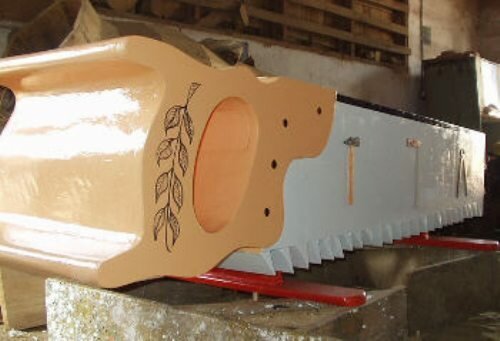 Креативные гробики для изысканных похорон (19 фото)