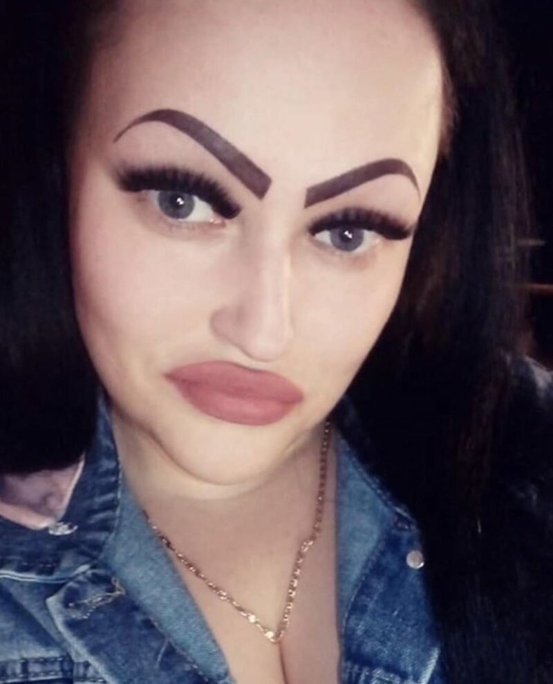 Красота - страшная сила: 15 девушек, которые перестарались в погоне за неотразимостью (16 фото)