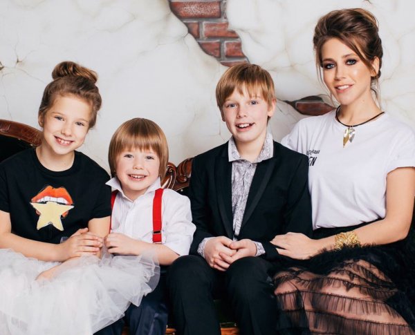 Юлия Барановская всячески привлекает внимание Аршавина с помощью младшего сына
