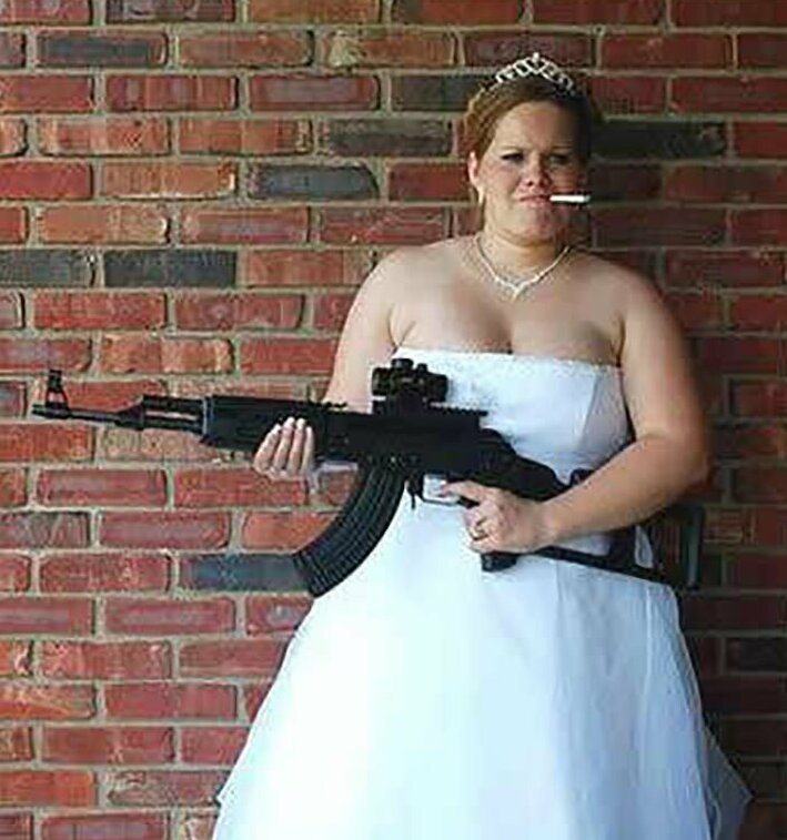 20 забавных свадебных кадров: кто во что горазд (21 фото)