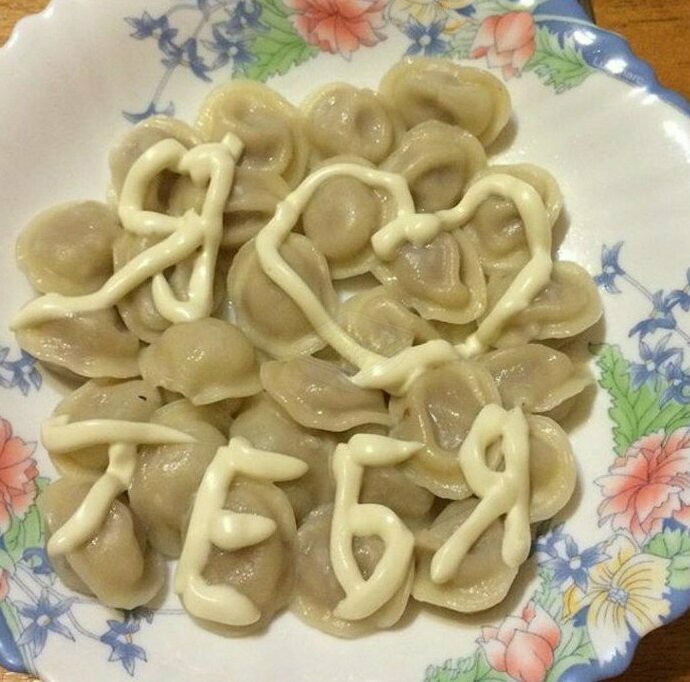 Студенческие общежития: выживание, традиции и тусовки (22 фото)