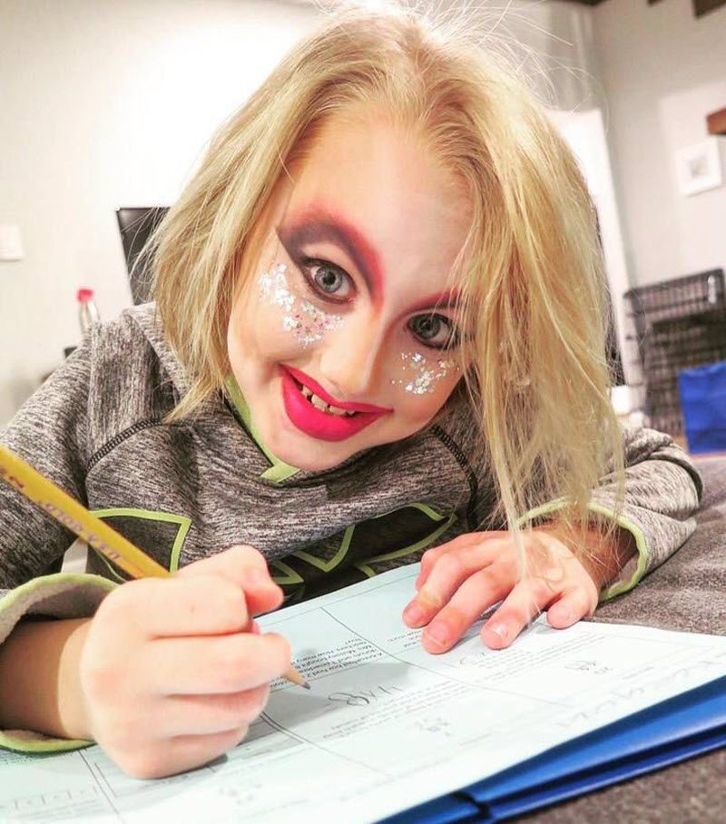 9-летний мальчик считает себя дрэг-квин, и это полный треш (9 фото)