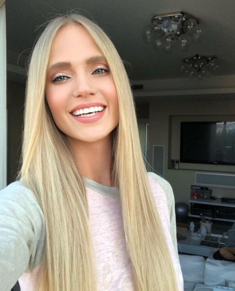 Хотела поздравить, а получилось опозорить. Инна Маликова выставила Глюкозу в плохом свете 