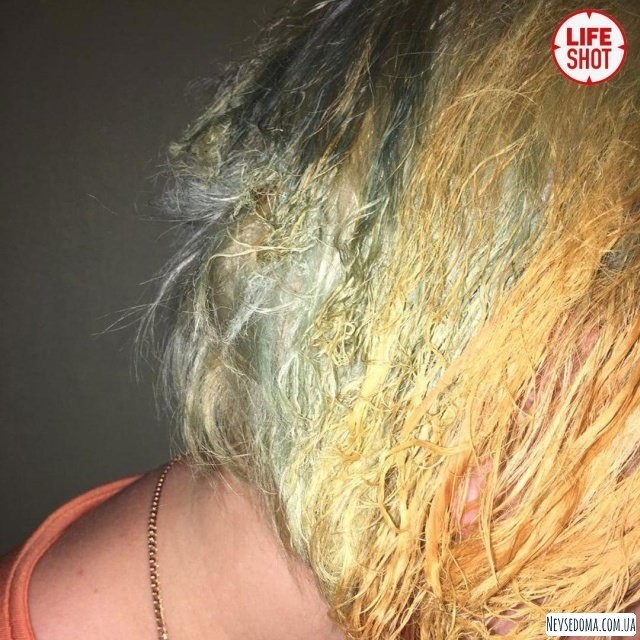 Жительница Москвы решила осветлить волосы (7 фото)