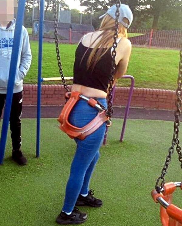 Типичные проблемы девушек с аппетитными формами (16 фото)