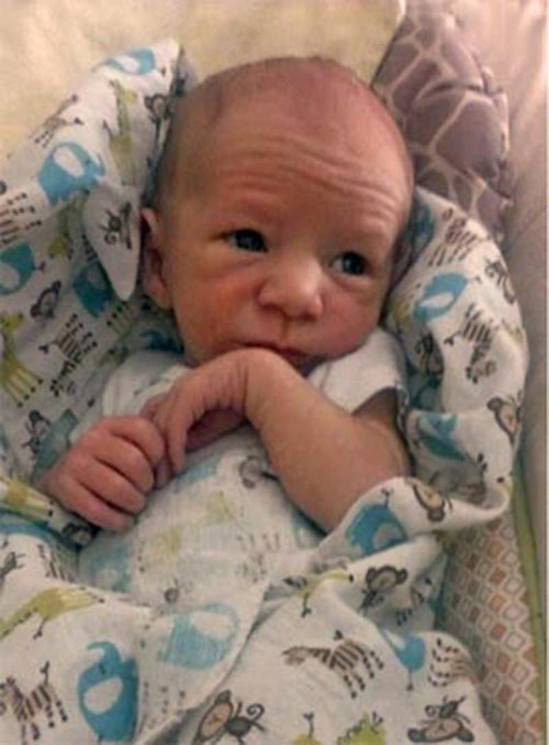 Малыши, которые выглядят как маленькие старички (18 фото)