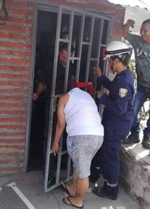 Они думали, что никто не заметит: 17 фото свидетельств, благодаря которым люди спалились (19 фото)