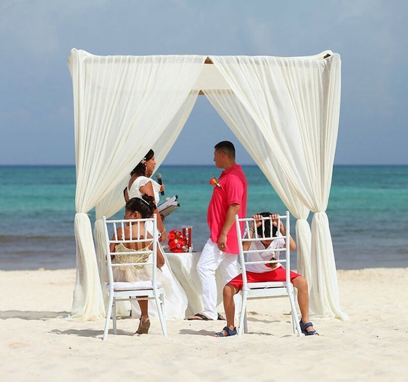 20 подтверждений того, что свадьба детям не игрушка (22 фото)