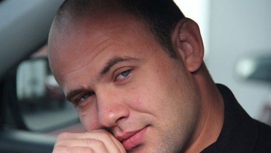 Людей отучают от помощи попавшим в беду (5 фото)