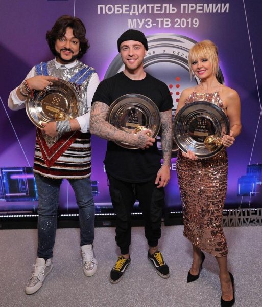 Запомнится всем своим провалом! Премия МУЗ-ТВ разочаровала фанатов  Запомнится всем своим провалом! Премия МУЗ-ТВ разочаровала фанатов