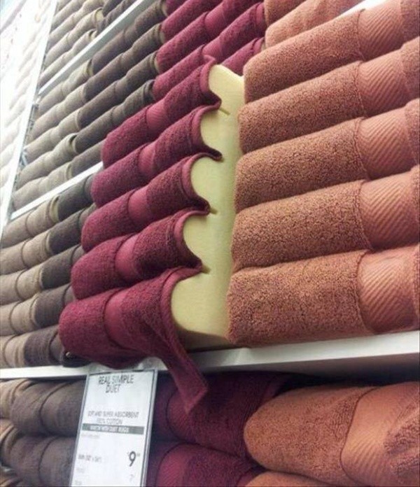 Ложь повсюду (25 фото)