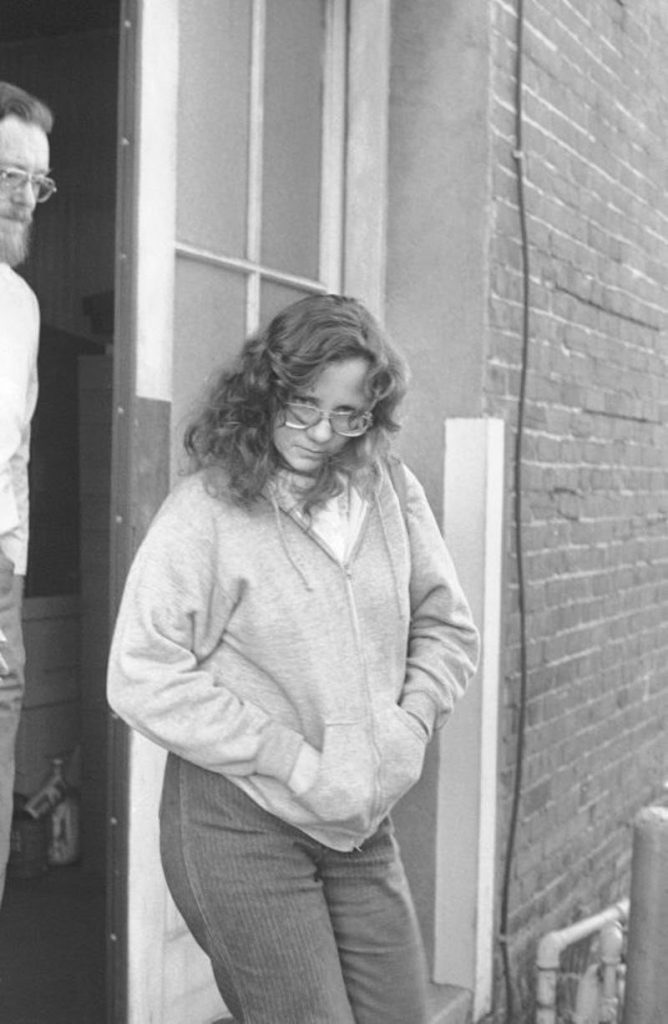 Семь лет ада: супруги-садисты похитили девушку, насиловали и прятали в ящике под кроватью            (14 фото)